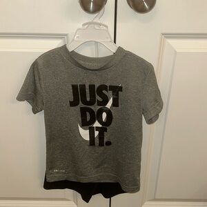 Toddler boy Nike shirt set, size 4T. Good condition!